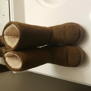 BearPaw boots